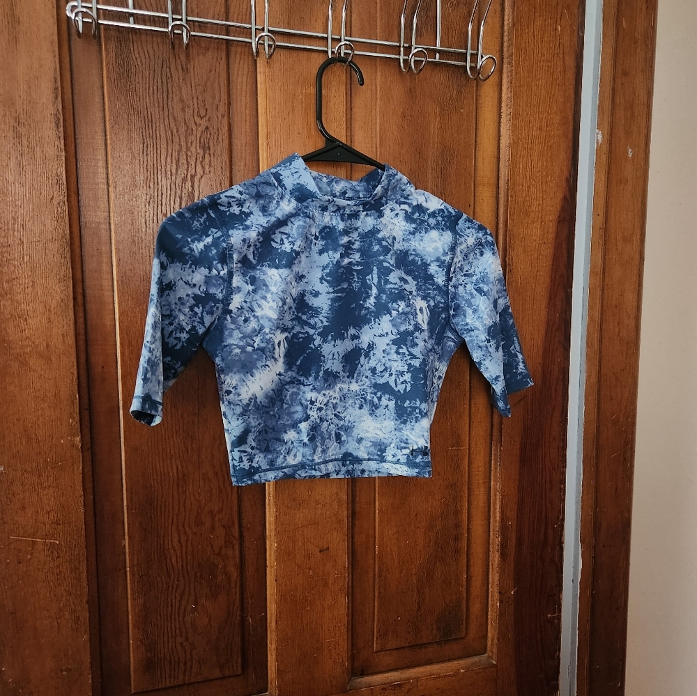 Under Armour Crop Top